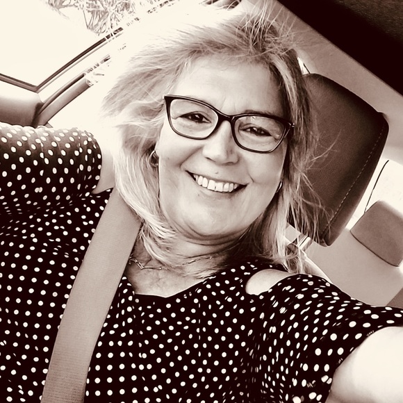 Meet your Posher, Ana lourdes - Picture 1 of 1